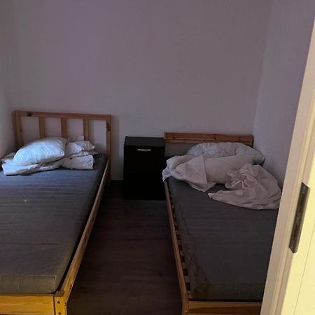 Downtown Fine-Tuned 2 Bedroom + Livingroom Apartment Th.32.1.3 松博特海伊 外观 照片